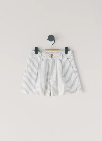 Ausgestellte gestreifte Shorts