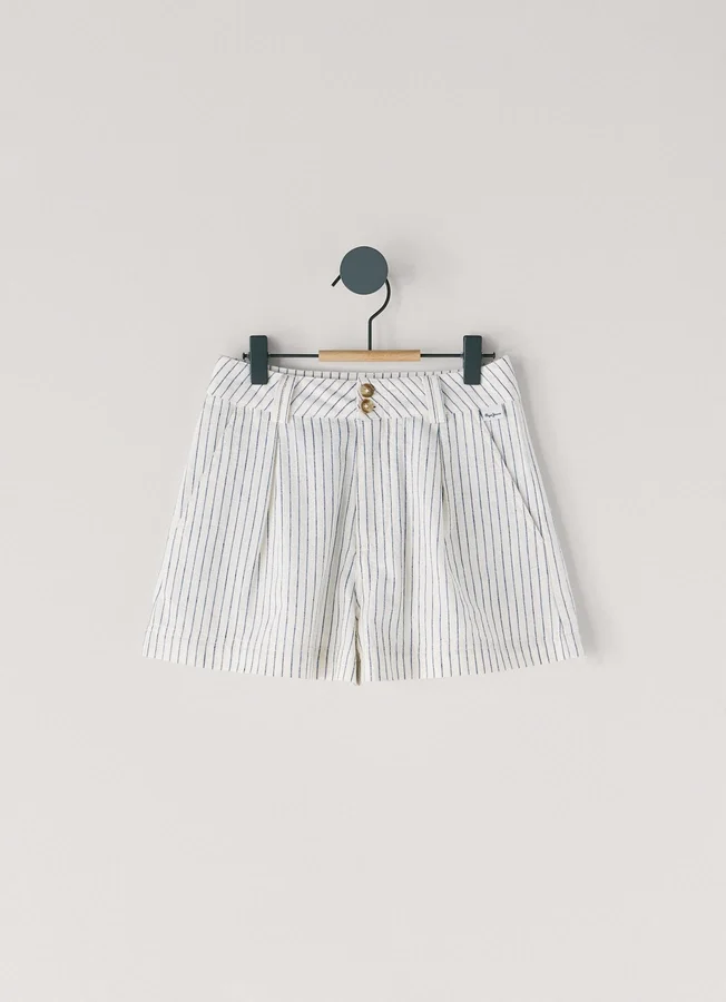 Ausgestellte gestreifte Shorts Ausgestellte gestreifte Shorts