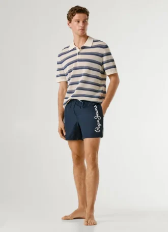 Badehose mit aufgedrucktem Logo