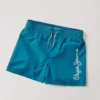 Badehose mit aufgedrucktem Logo