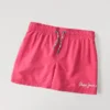 Badehose mit aufgedrucktem Logo