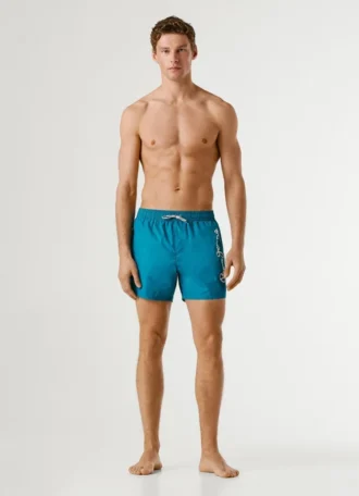 Badehose mit aufgedrucktem Logo