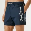 Badehose mit aufgedrucktem Logo