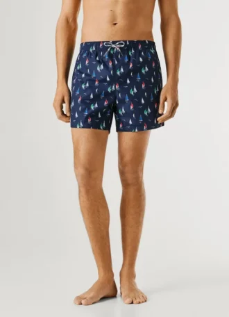 Badeshorts mit Segelbooten