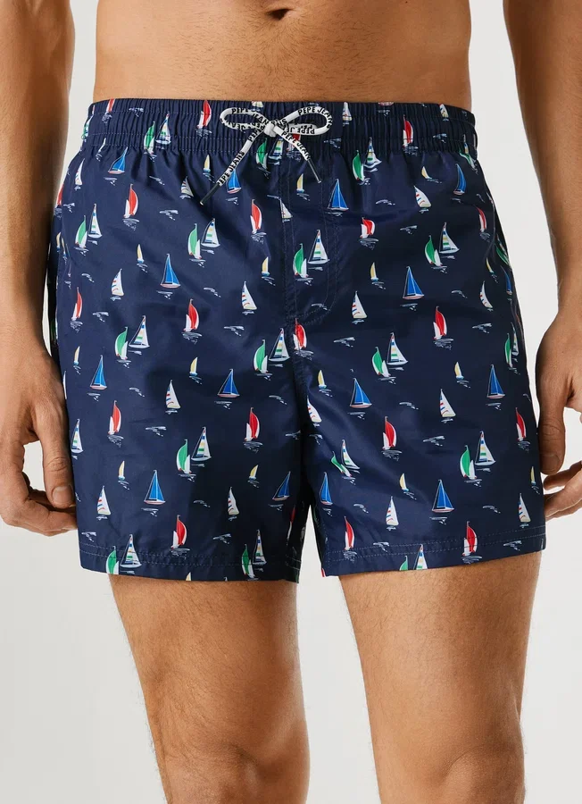 Badeshorts mit Segelbooten Badeshorts mit Segelbooten