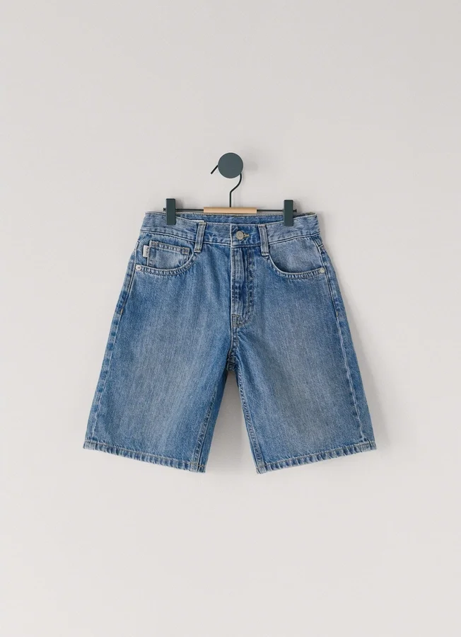 Bermudashorts aus Denim mit lockerer Passform Bermudashorts aus Denim mit lockerer Passform