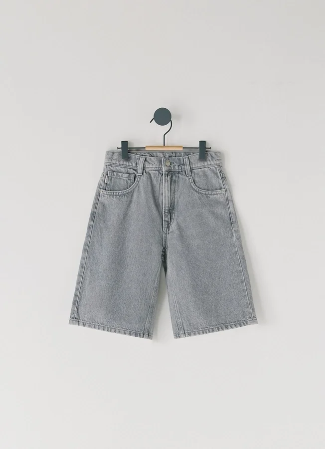 Bermudashorts aus Denim mit lockerer Passform Bermudashorts aus Denim mit lockerer Passform