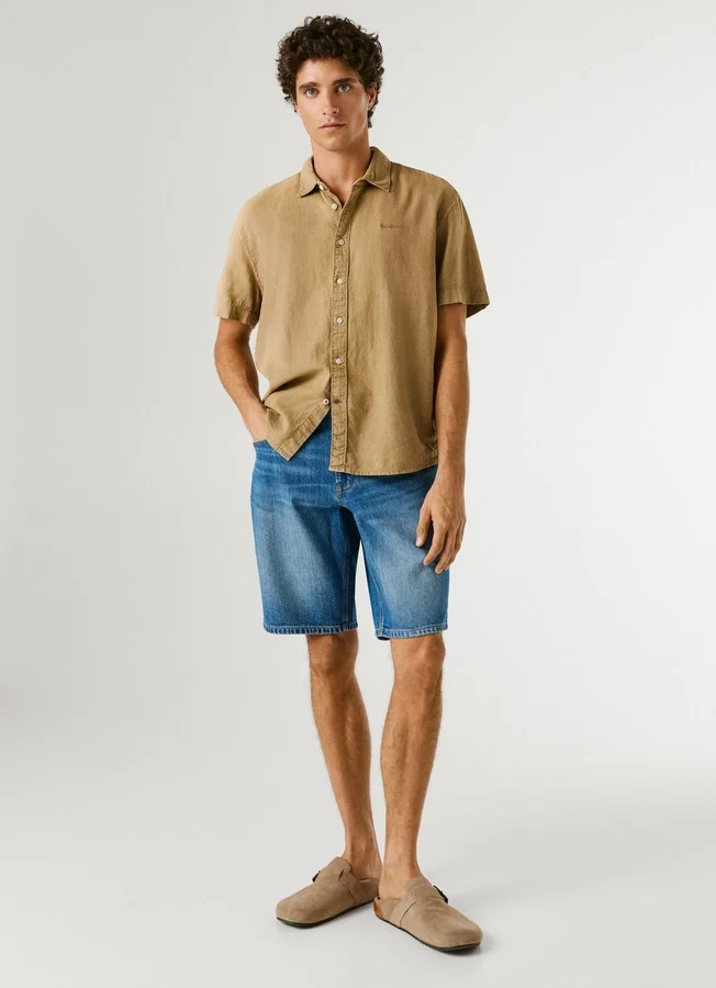 Bermudashorts aus Denim mit Tapered-Passform Bermudashorts aus Denim mit Tapered-Passform