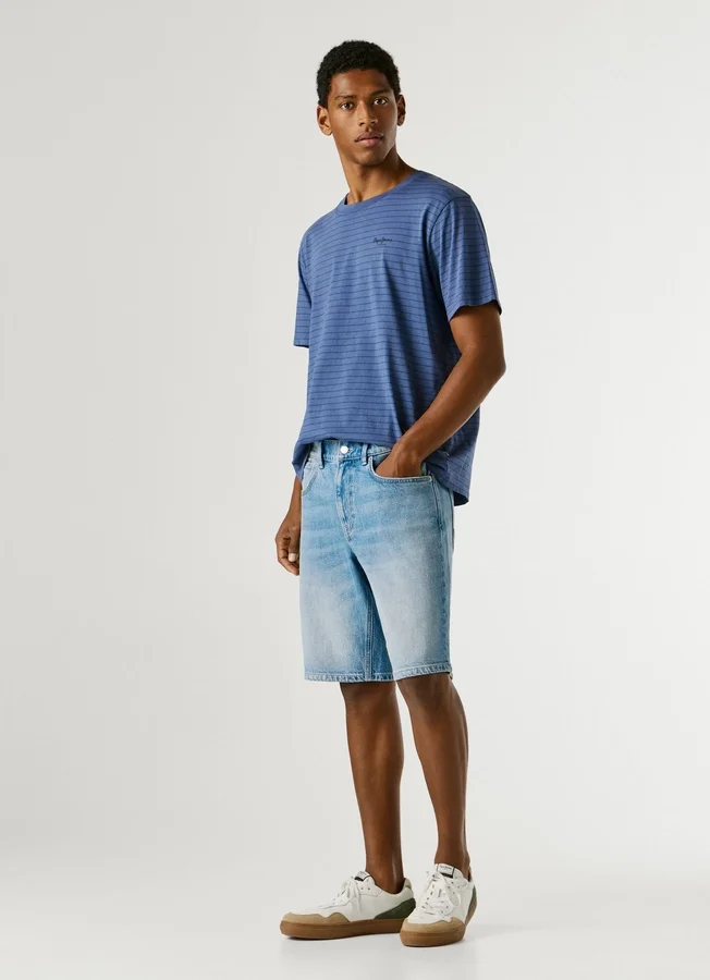 Bermudashorts aus Denim mit Tapered-Passform Bermudashorts aus Denim mit Tapered-Passform