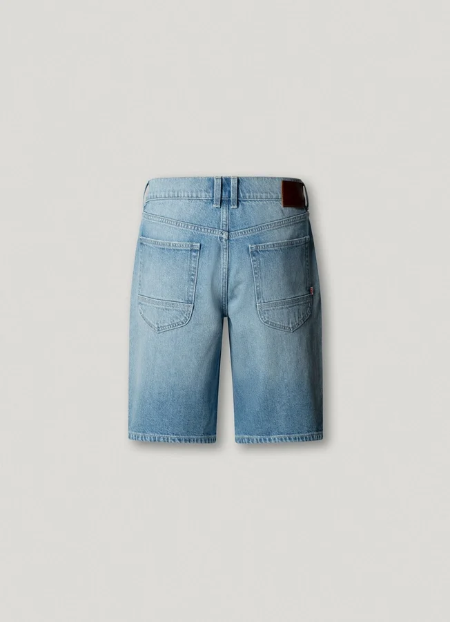 Bermudashorts aus Denim mit Tapered-Passform Bermudashorts aus Denim mit Tapered-Passform