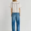 Bestickte Bluse mit V-Ausschnitt Bestickte Bluse mit V-Ausschnitt