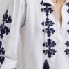 Bluse mit Blumenstickerei Bluse mit Blumenstickerei