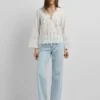 Bluse mit durchbrochenen Details