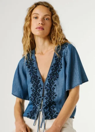 Bluse mit Stickdetails