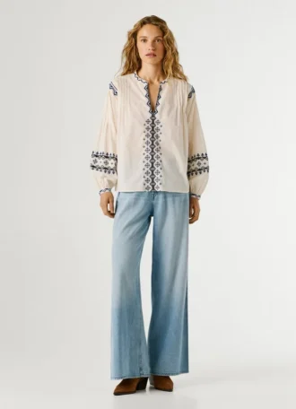 Bluse mit Stickdetails