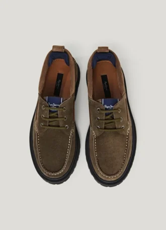 Bootsschuhe aus Wildleder