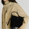 Bucket Bag aus Wildleder
