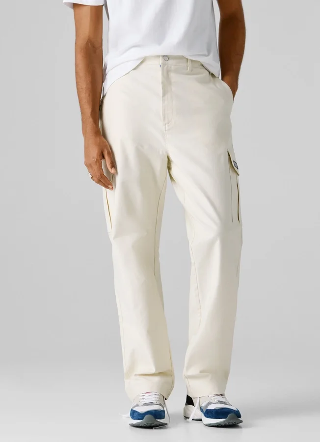 Cargohose mit gerader Passform Cargohose mit gerader Passform