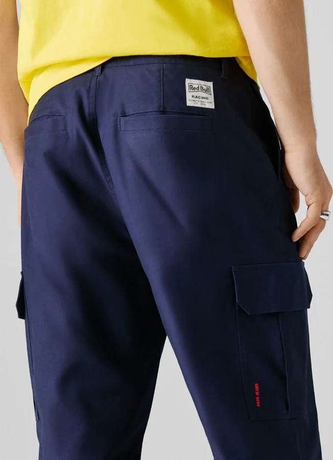 Cargohose mit gerader Passform Cargohose mit gerader Passform