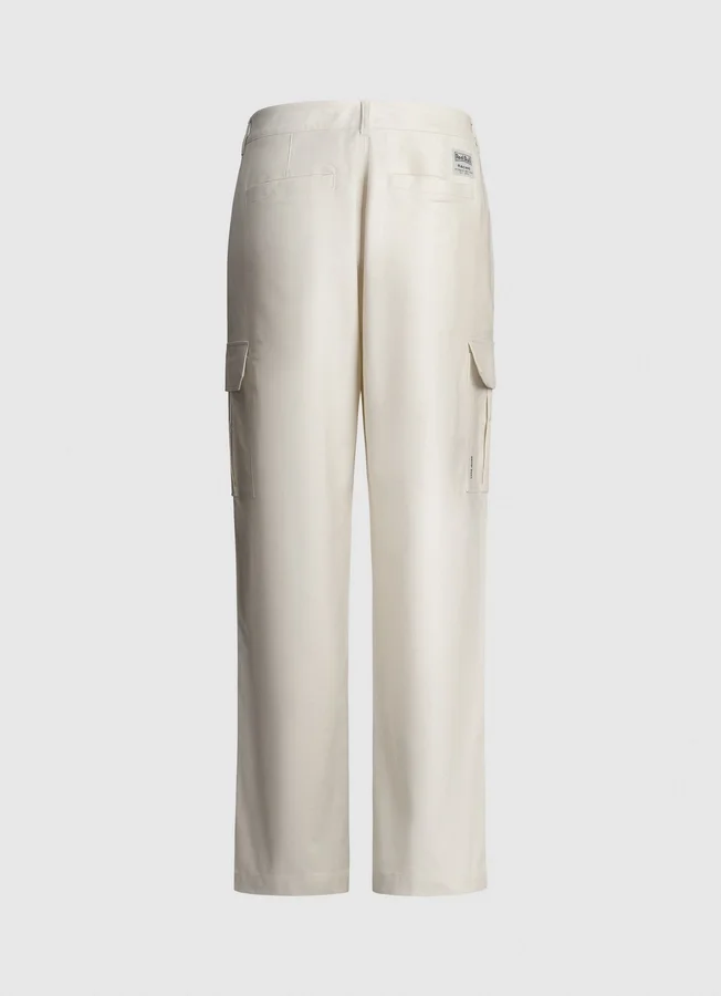 Cargohose mit gerader Passform Cargohose mit gerader Passform