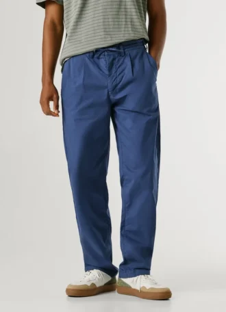 Chino aus Popeline in lockerer Passform