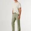 Chino-Hose mit verstellbarem Kordelzug Chino-Hose mit verstellbarem Kordelzug