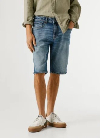 Denim-Shorts in gerader Passform