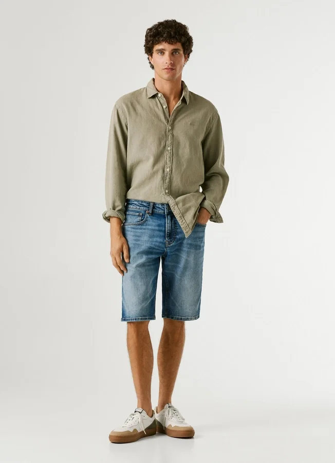 Denim-Shorts in gerader Passform Denim-Shorts in gerader Passform