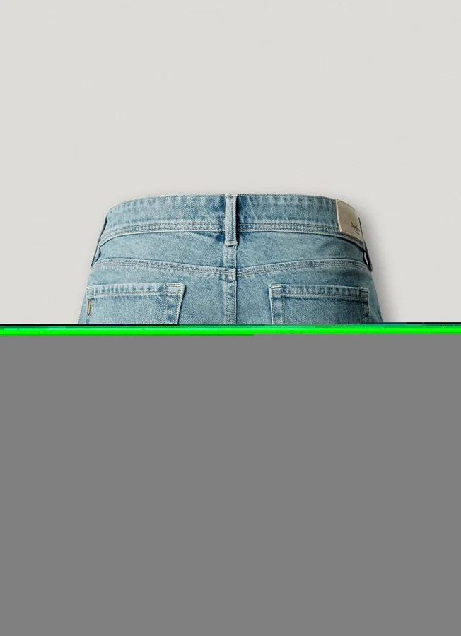 Denim-Shorts in Regular Fit Denim-Shorts in Regular Fit