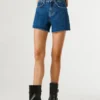 Denim-Shorts in Regular Fit