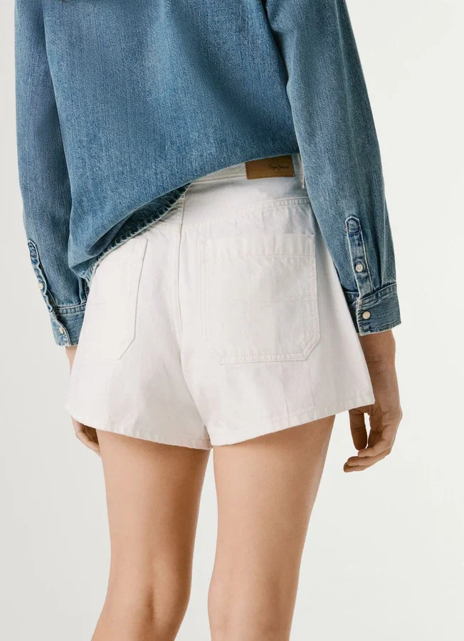 Denim-Shorts in Regular Fit Denim-Shorts in Regular Fit