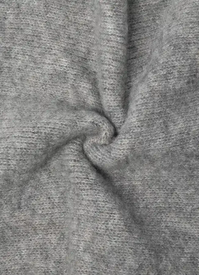 Dreieckiger Strickschal Dreieckiger Strickschal