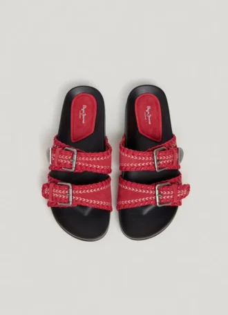 Flache Sandalen mit doppelter Schnalle