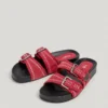 Flache Sandalen mit doppelter Schnalle