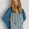 Fließende Bluse mit Blumenprint Fließende Bluse mit Blumenprint
