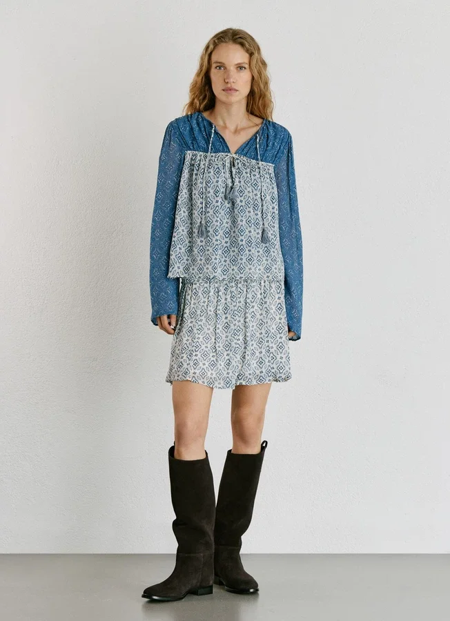 Fließende Bluse mit Blumenprint Fließende Bluse mit Blumenprint