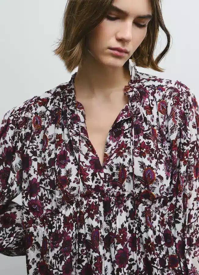 Fließende Bluse mit Blumenprint Fließende Bluse mit Blumenprint