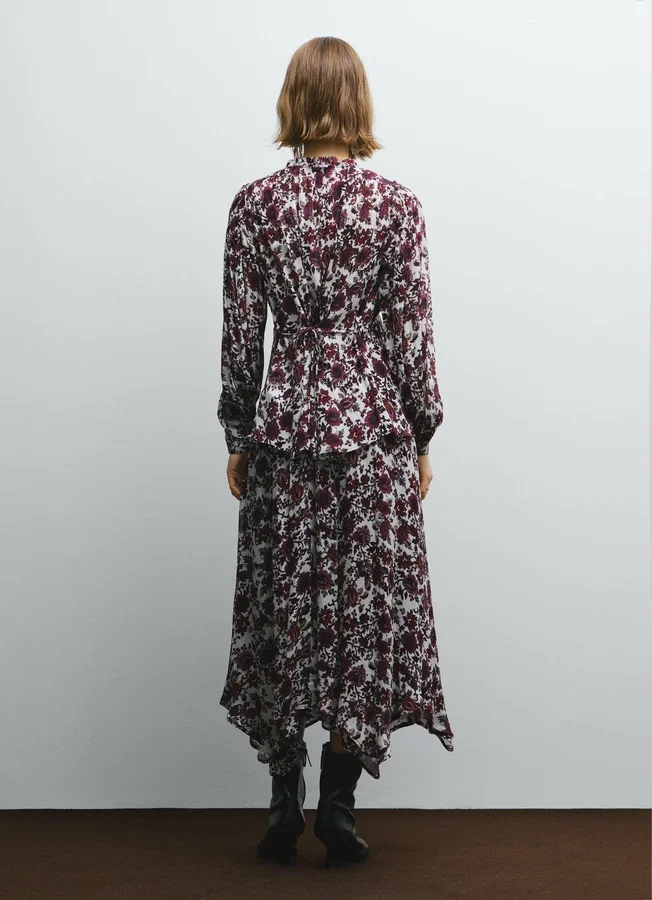 Fließende Bluse mit Blumenprint Fließende Bluse mit Blumenprint