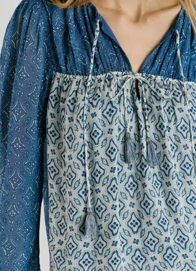 Fließende Bluse mit Blumenprint Fließende Bluse mit Blumenprint