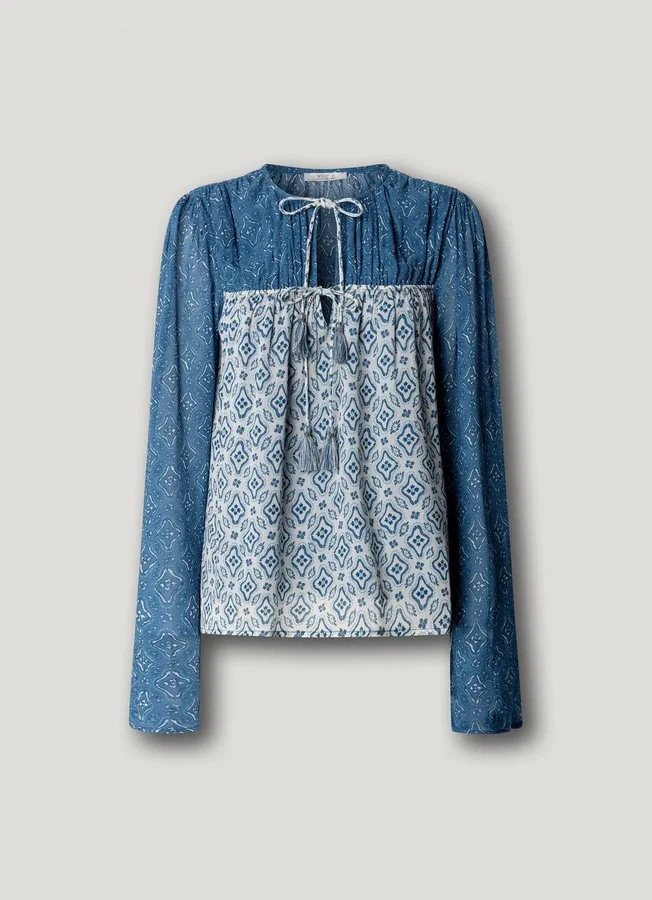 Fließende Bluse mit Blumenprint Fließende Bluse mit Blumenprint