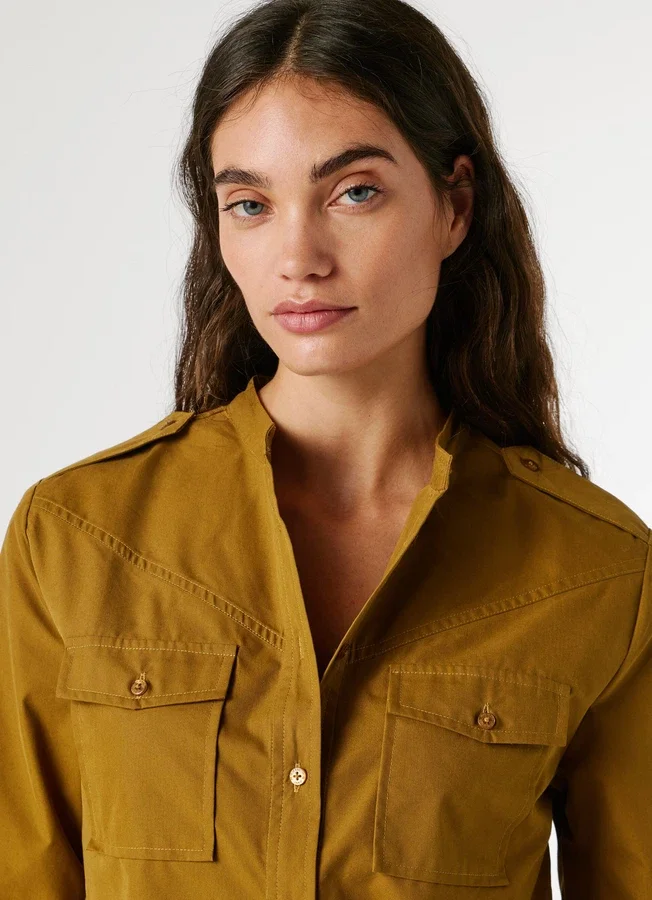 Fließende Bluse mit Taschen Fließende Bluse mit Taschen