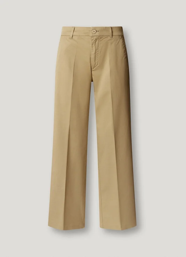 Gerade Hose mit mittlerer Leibhöhe Gerade Hose mit mittlerer Leibhöhe