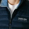 Gesteppte Weste mit aufgedrucktem Logo Gesteppte Weste mit aufgedrucktem Logo
