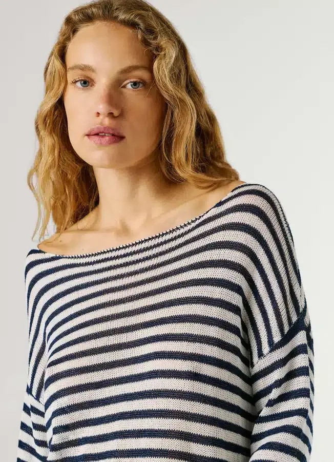 Gestreifter Strickpullover Gestreifter Strickpullover