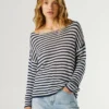 Gestreifter Strickpullover Gestreifter Strickpullover