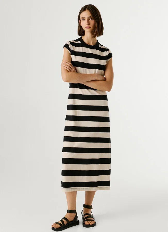 Gestreiftes Midikleid Gestreiftes Midikleid