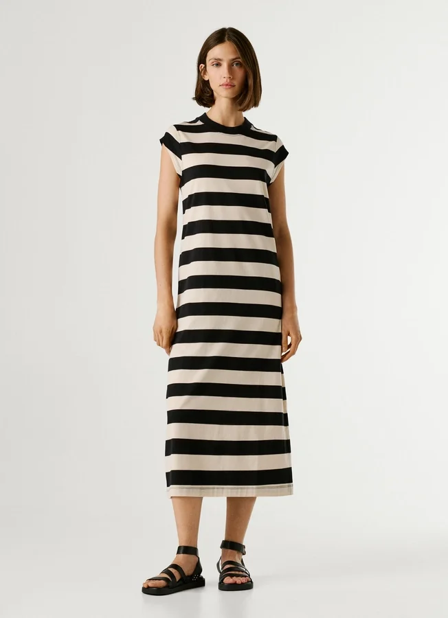 Gestreiftes Midikleid Gestreiftes Midikleid