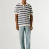 Gestreiftes Strick-Polo Gestreiftes Strick-Polo