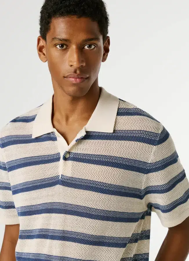 Gestreiftes Strick-Polo Gestreiftes Strick-Polo