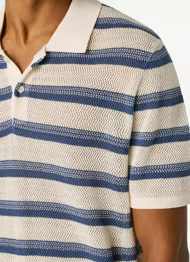 Gestreiftes Strick-Polo Gestreiftes Strick-Polo